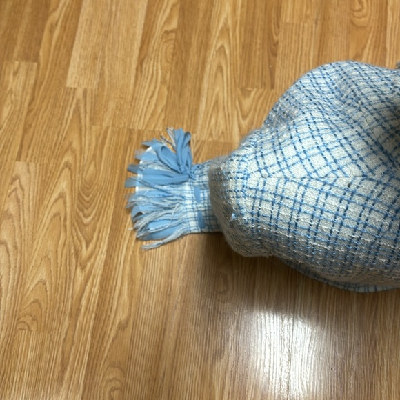 Fashion Instinct Size 6 Light blue and white checkered long sleeve jacket - Picture 8 of 11